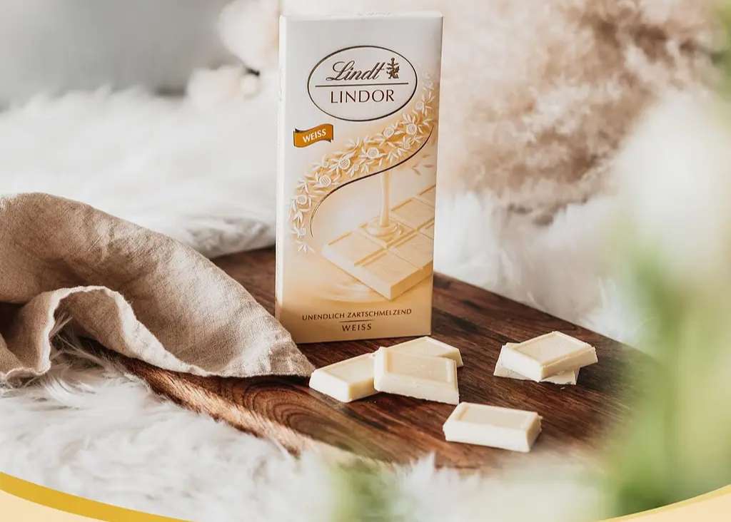 Шоколад LINDT LINDOR "White" (білий) 100г ТМ LINDT+