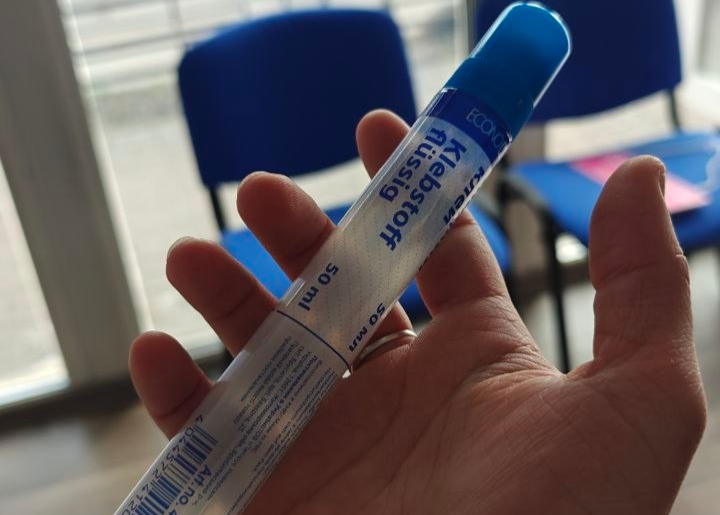 Рідкий клей