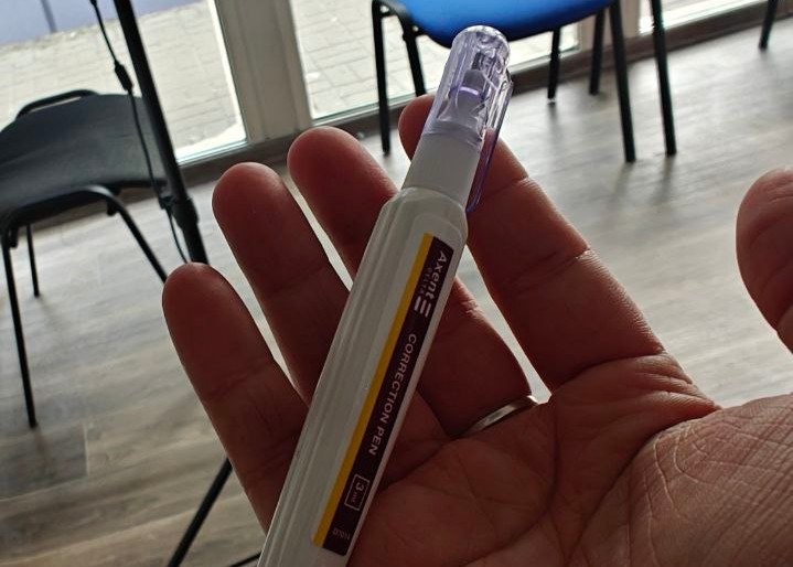 Коректор ручка