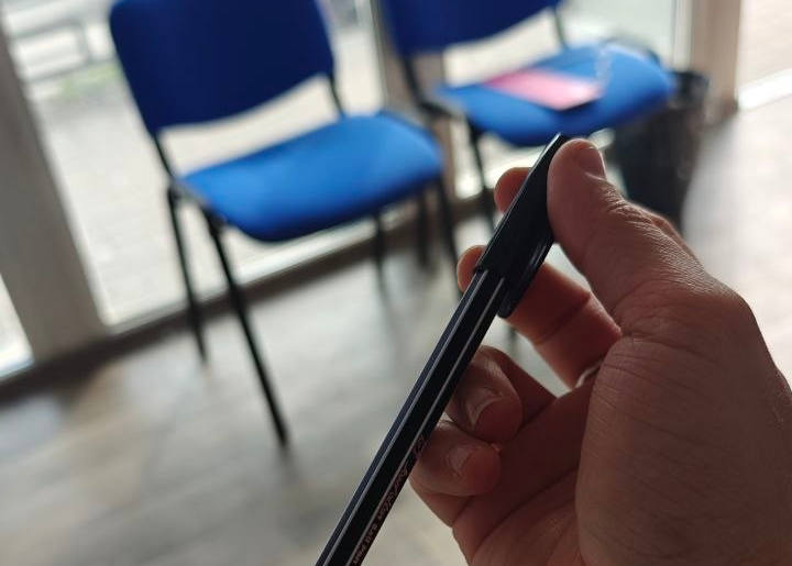 Ручка кулькова чорна