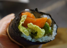 Суші шаурма з лососем