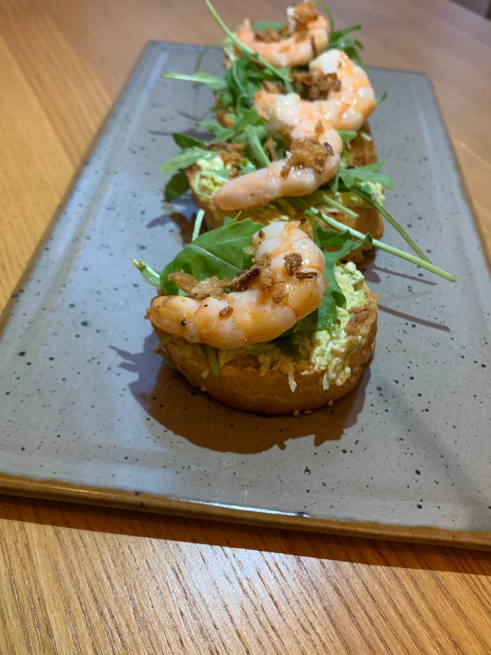 Брускетта з креветкою